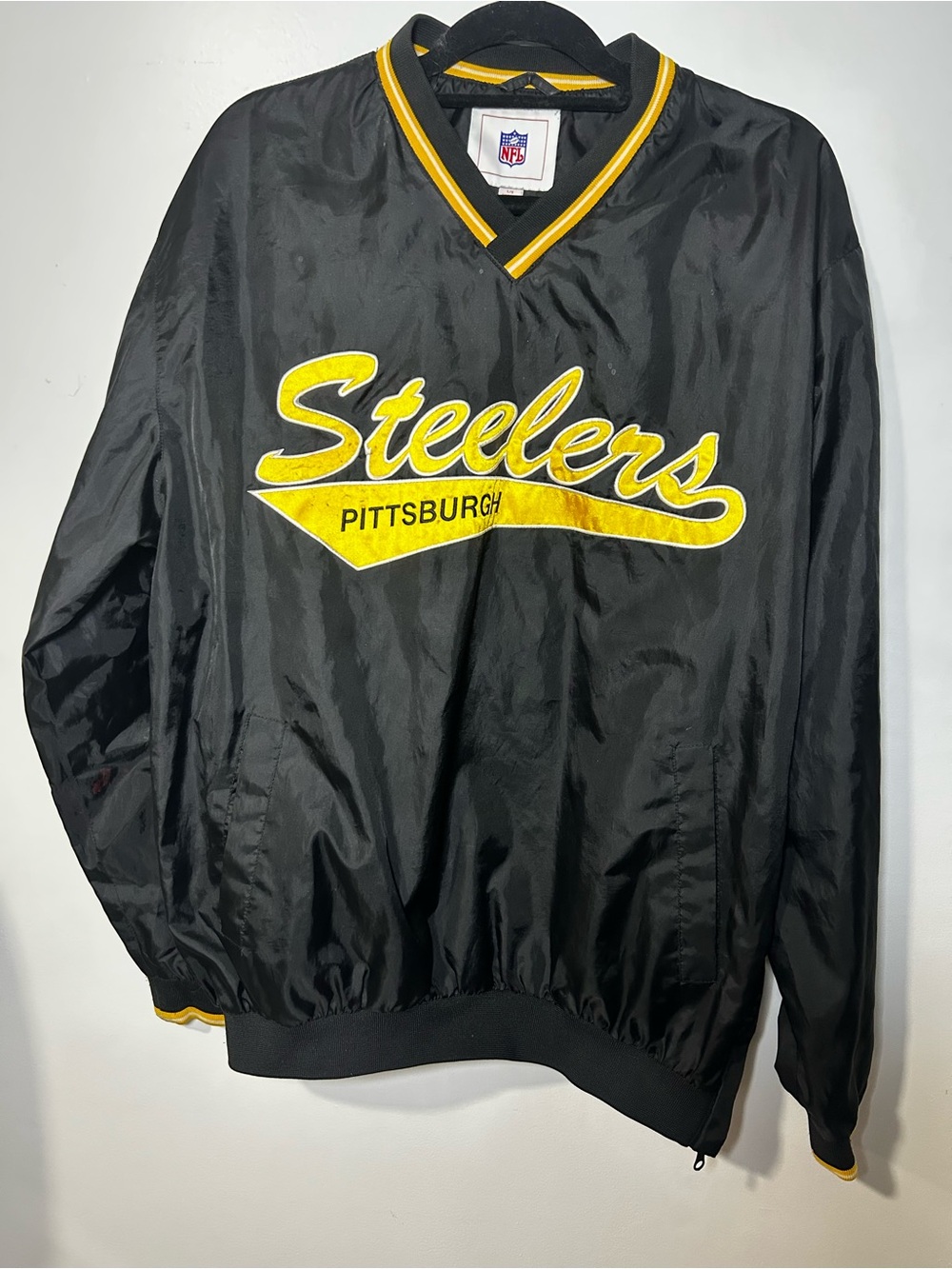 Vintage NFL Mens Large Pittsburgh Steelers Black Yellow Pullover Windbreaker
